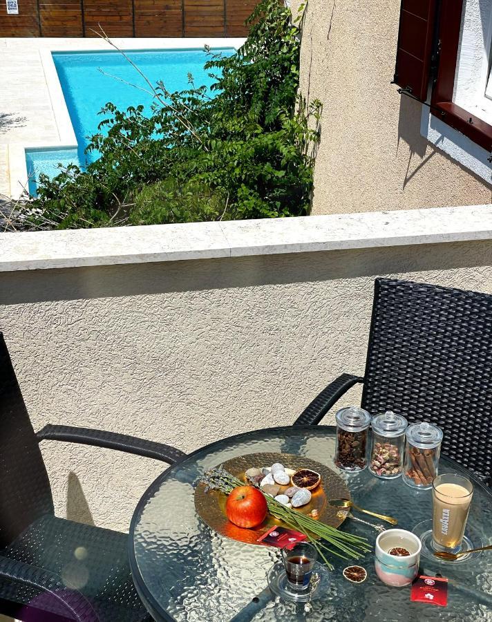 Apartments Borghetto ヴィンクラン エクステリア 写真