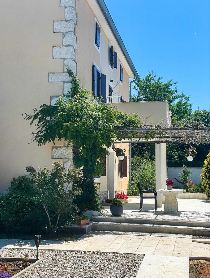 Apartments Borghetto ヴィンクラン エクステリア 写真