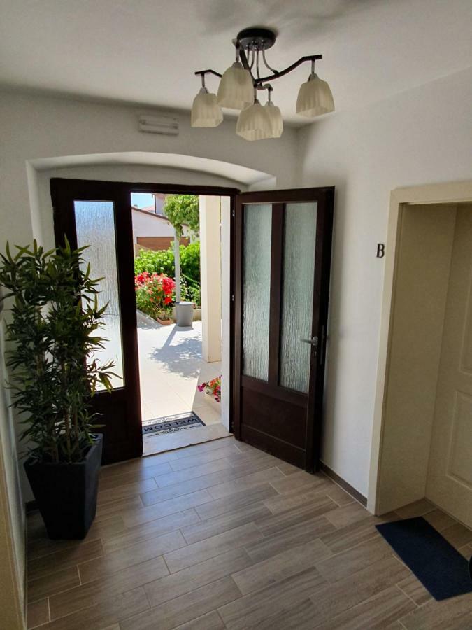 Apartments Borghetto ヴィンクラン エクステリア 写真