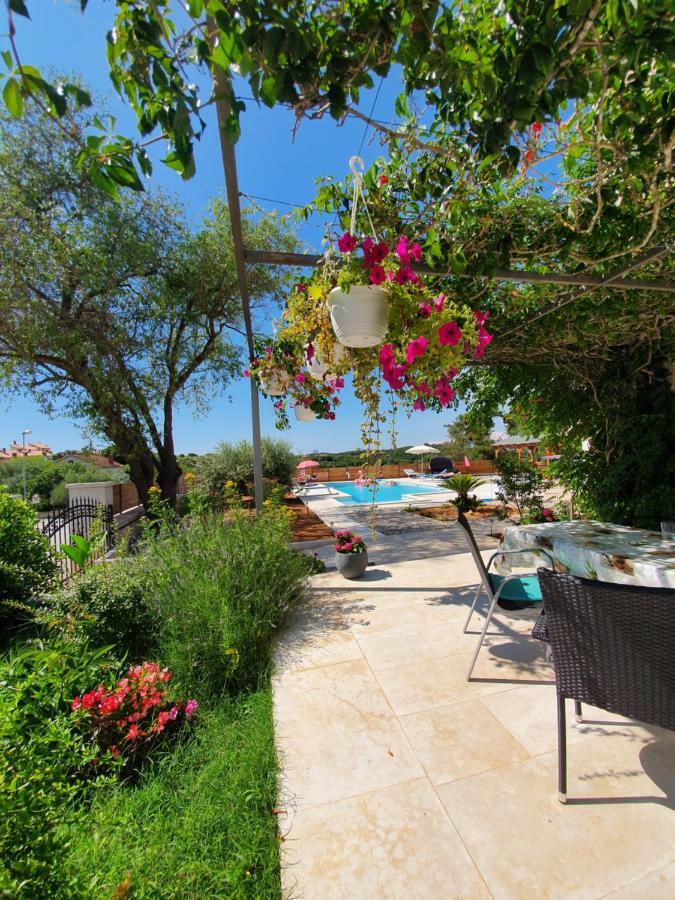 Apartments Borghetto ヴィンクラン エクステリア 写真